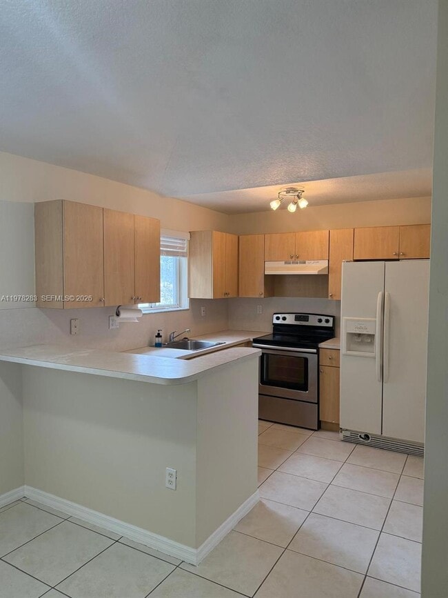 Photo - 2930 SE 12th Rd Unit 206-31