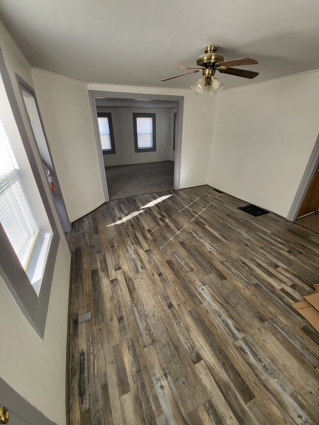 Photo - 211 S Marr St