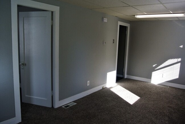 Photo - 1021 9th St NW