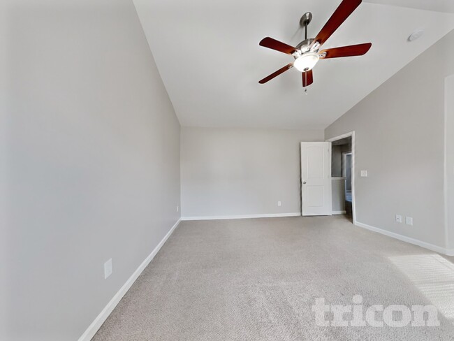 Photo - 1925 Buffalo Way