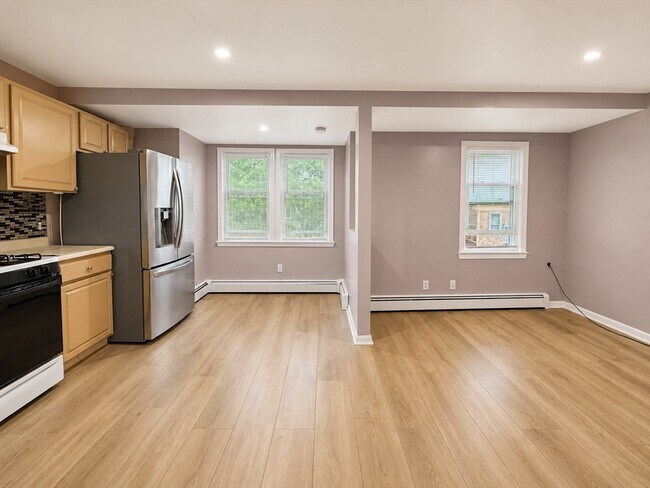 Photo - 128 Trenton St Unit 3