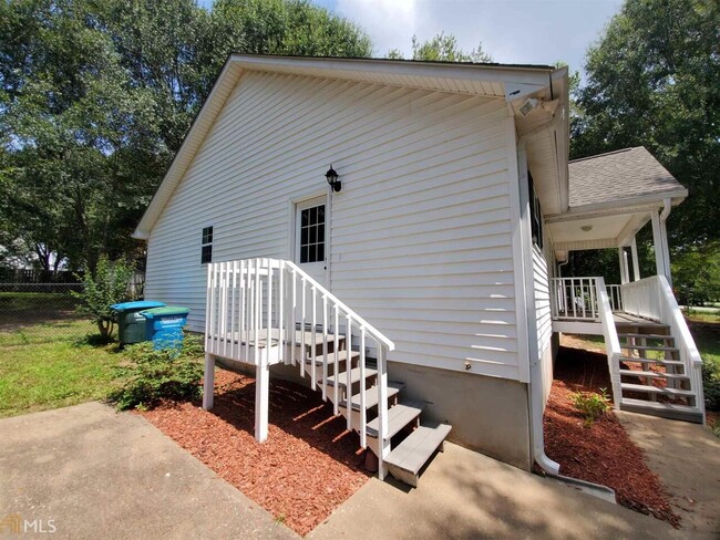 Photo - 124 Westwood Rd