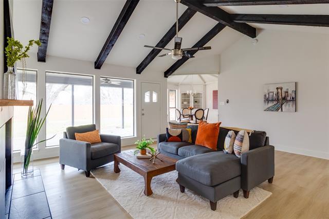 Photo - 909 Highland Dr