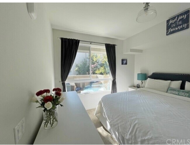 Master bedroom - 12655 Bluff Creek Dr Unit 127