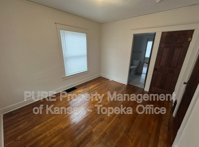 Photo - 939 SW Jewell Ave