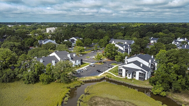Middleton Cove meets the Ashley River Marsh