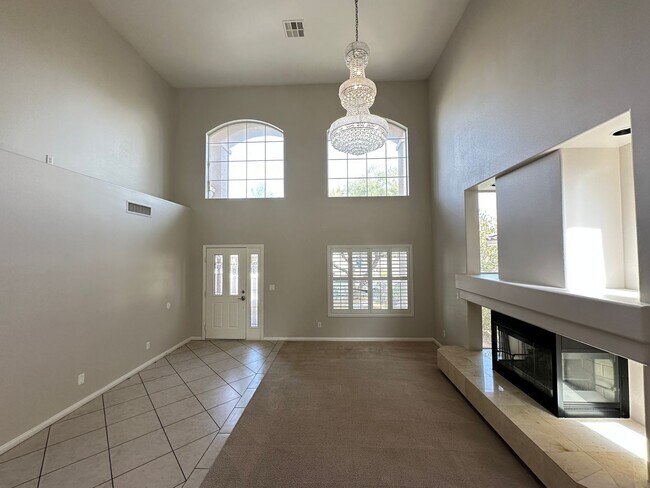 Photo - Pinnacle Peaks-Torrey Pines Southwest