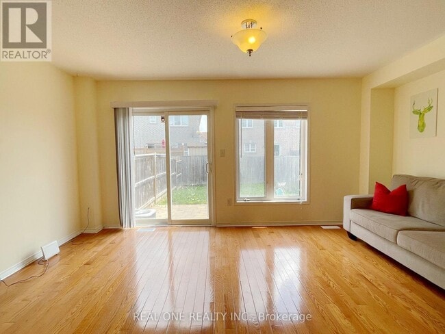 Photo - 5302 Palmetto Pl