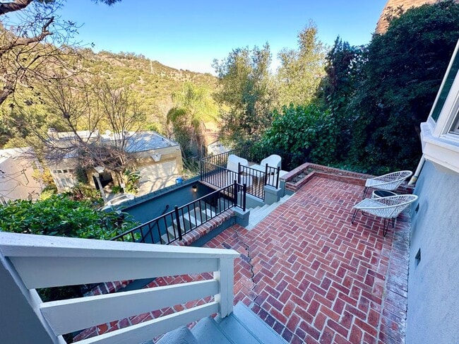 Photo - 3812 Shannon Rd