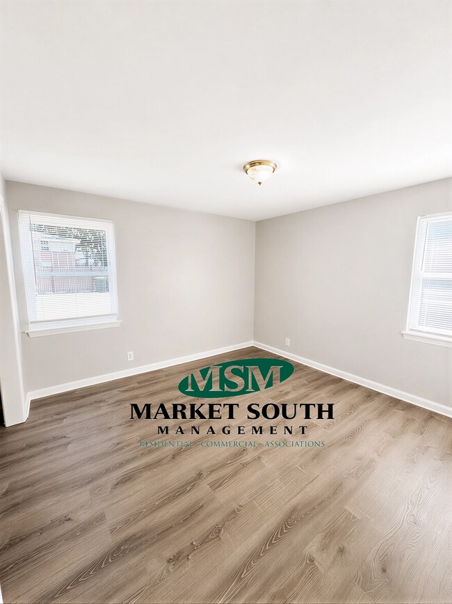 Photo - MIDTOWN SAVANNAH- AVAILABLE NOW! APPOINTMENT NEEDED TO VIEW! Unit 4 W. 53rd Street #1