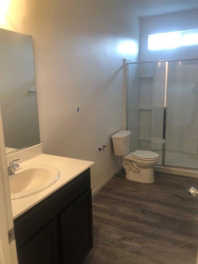 Photo - Spacious 4 Bed, 3 Bath home in Reno!