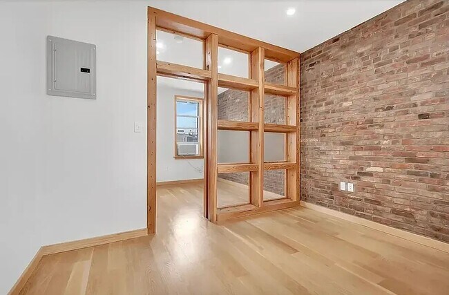 Photo - 75 Baxter St Unit 13