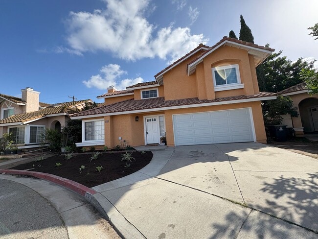 Photo - Updated House 3 bed 2.5 bath garage laundr...