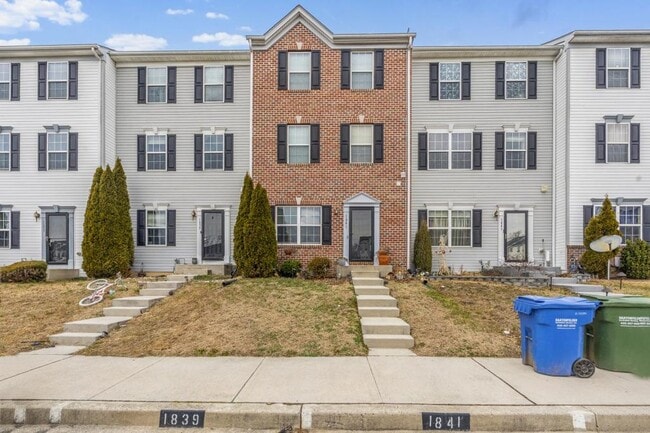 Building Photo - 1841 Graymount Way