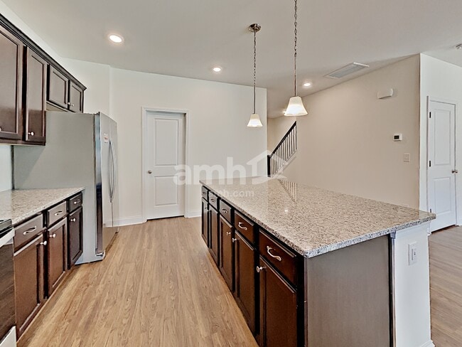 Photo - 204 Glenwood Dr