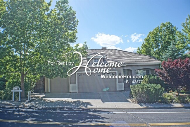 Building Photo - 4742 Village Green Pkwy