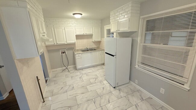 Photo - 2208 Cassie Ave