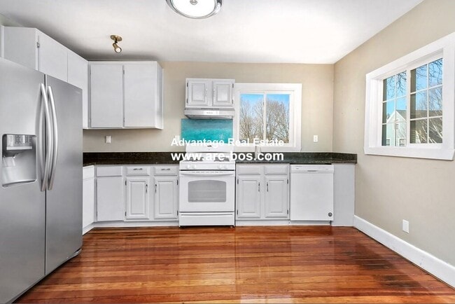 Photo - 59 Capitol St Apartment Unit 2