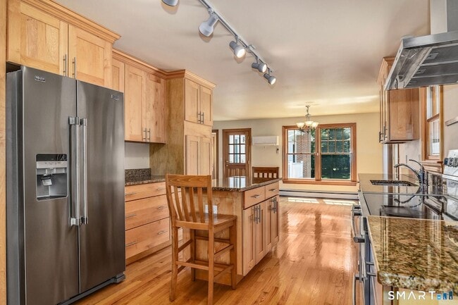 Photo - 10 Fernwood Rd