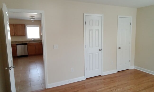 Photo - 513 Live Oak St