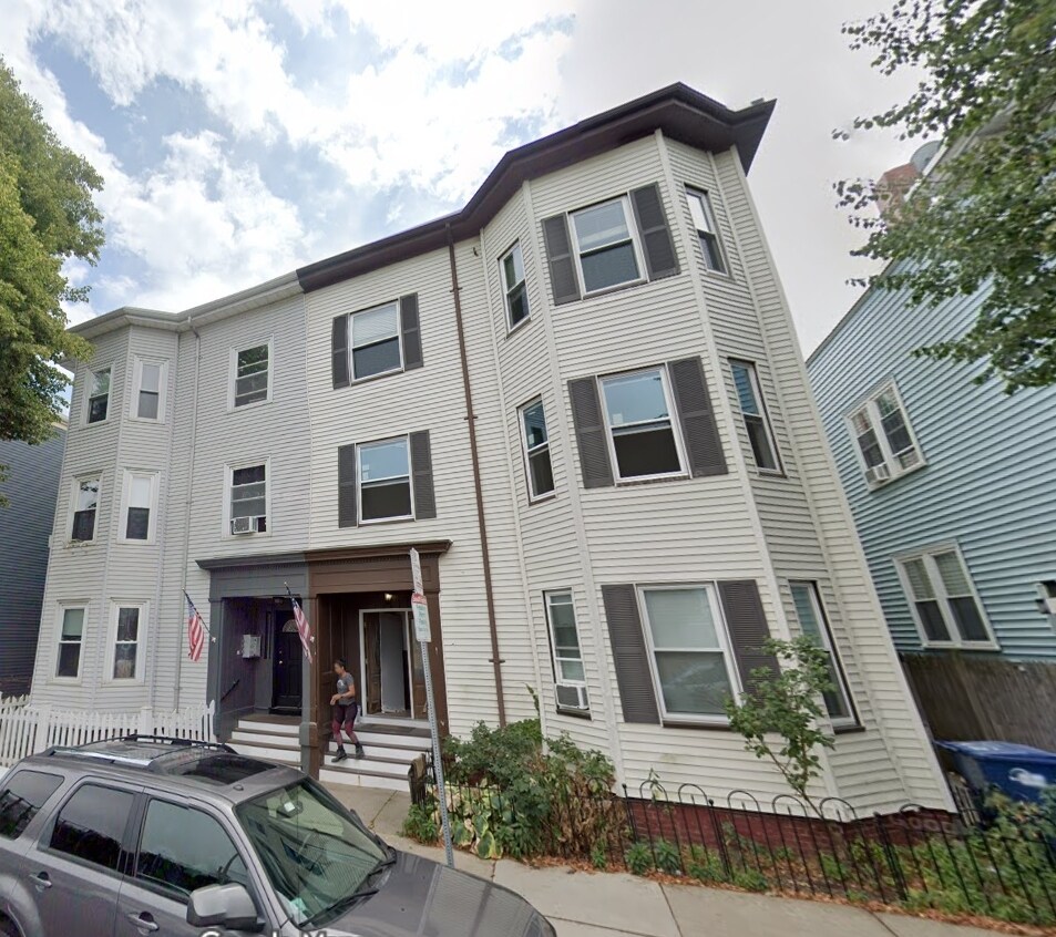 Photo - 819 E 2nd St