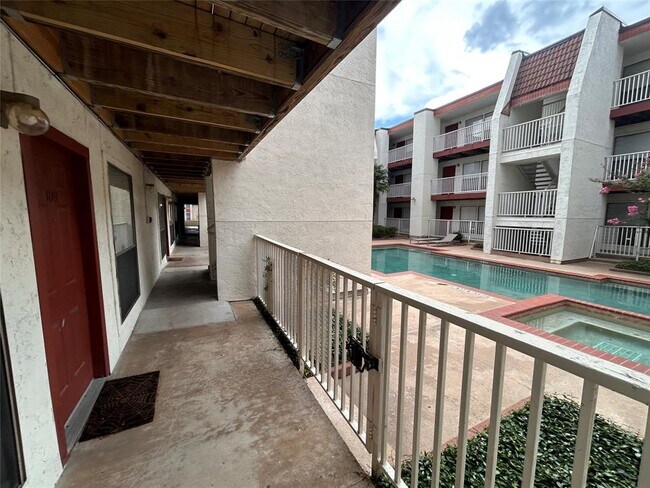 Photo - 3115 Helms St Unit 109