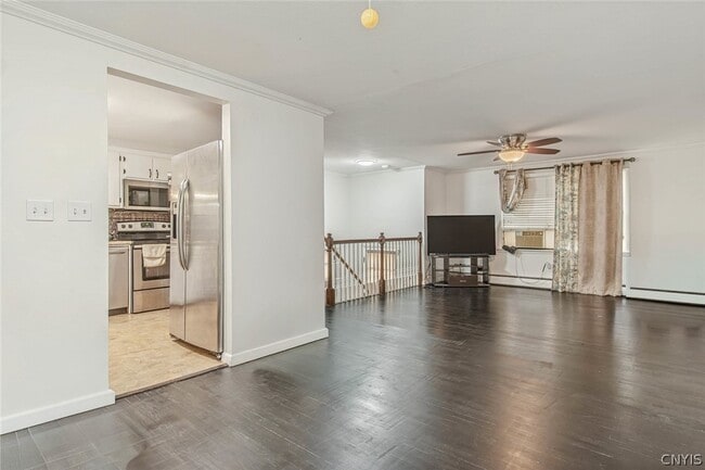 Photo - 147 Elm St