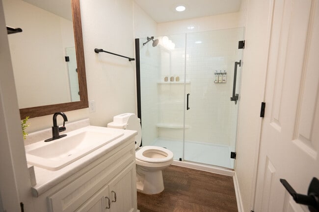 Hill Country Resort and Luxury Apartments