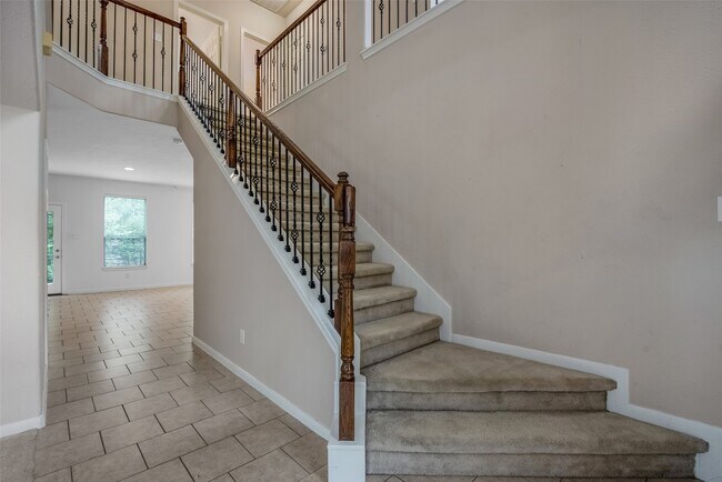 Photo - 7 Ebony Oaks Pl