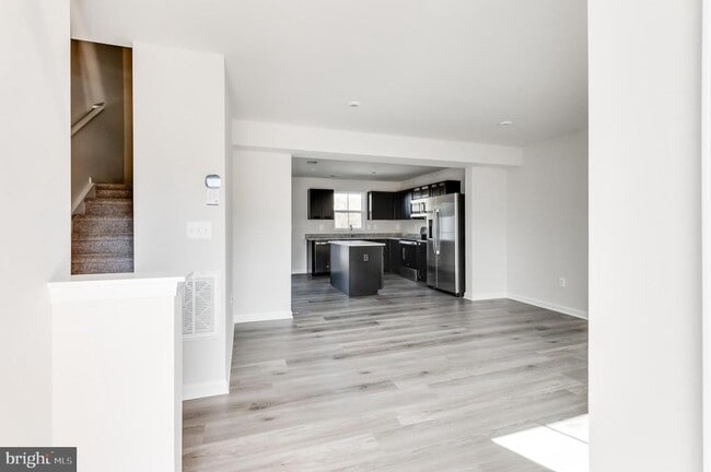 Photo - 7301 Statesman Blvd