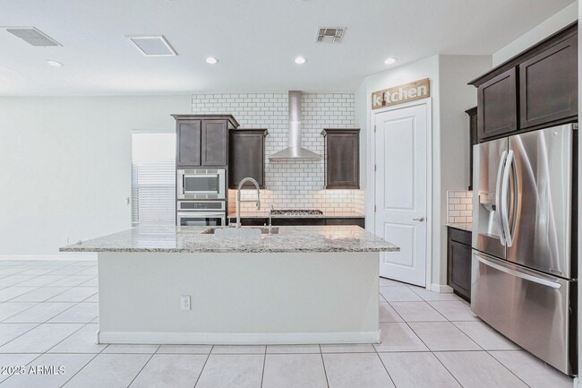 Photo - 2037 East Charlotte Dr