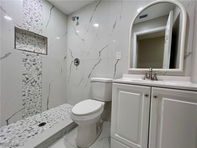 Building Photo - 3637 Country Club Blvd Rental