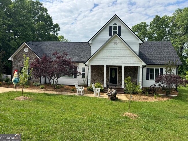 Photo - 327 Lakeridge Dr House