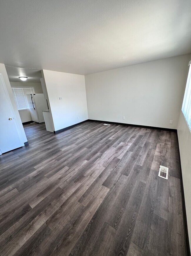 Photo - 108-112 E. Beech St. Yakima, WA 98901 Unidad 108