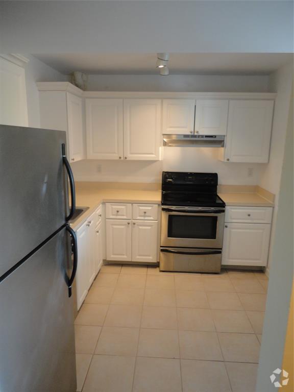 Building Photo - 731 N Pine Island Rd Rental