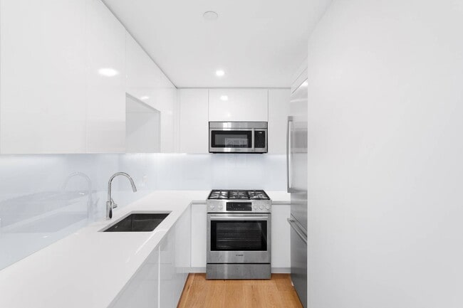 Photo - 51 MacDougal St