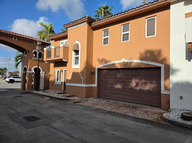 Building Photo - 5984 SW 8th St