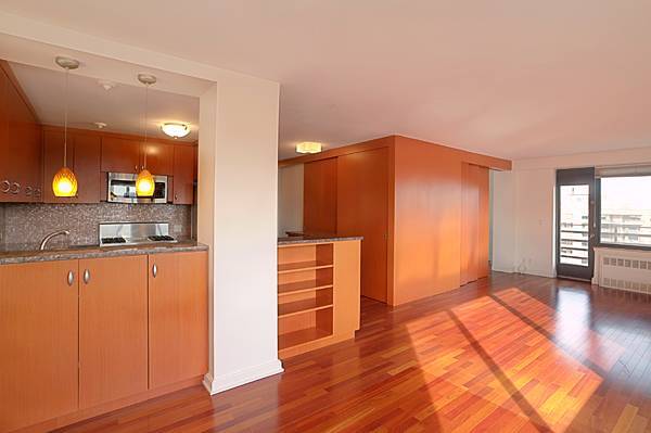 Photo - 382 Central Prk W Unidad 20C