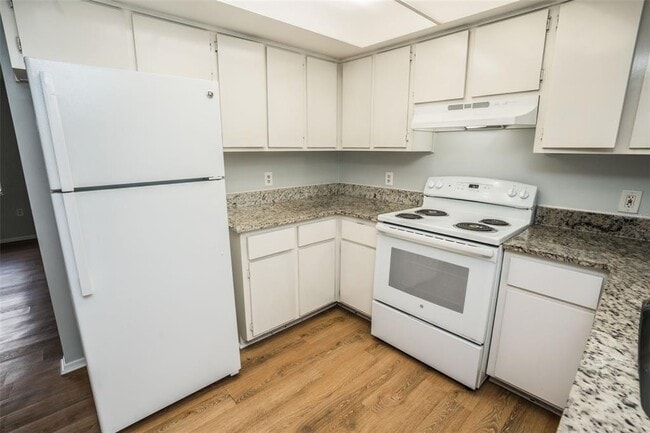 Photo - 1277 Sylvia Ave