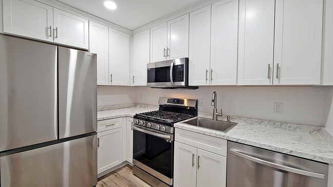 Photo - 1712 Mount Vernon Ave Unit D