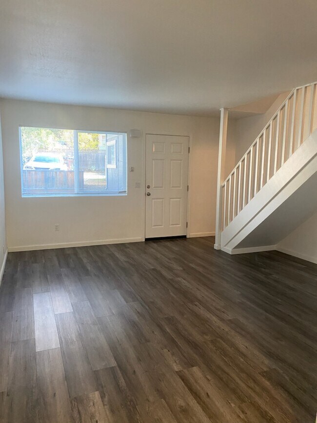 17542 Highland Blvd Townhome Townhome Rental in Sonoma CA