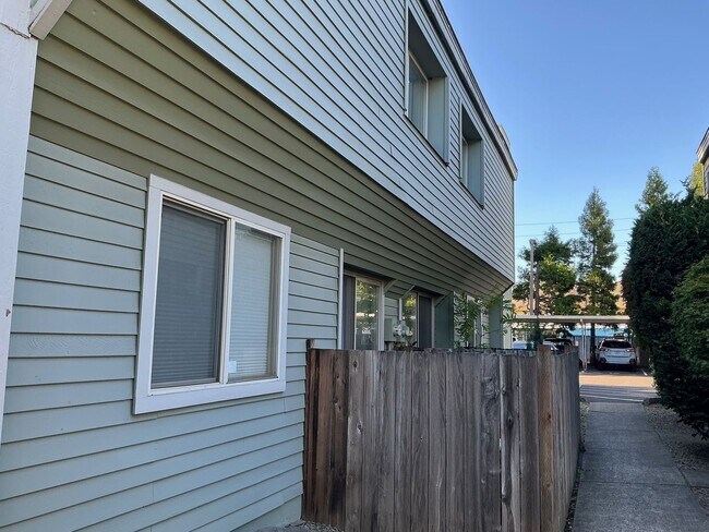 Photo - PERFECT COZY NEST