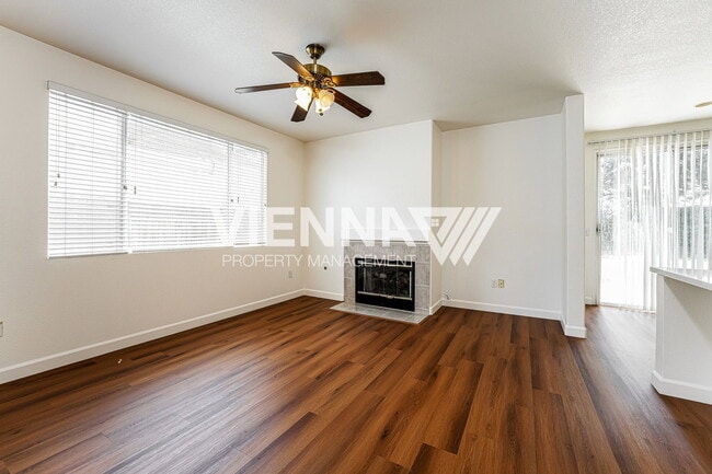 Photo - 493 Silverhorn Dr