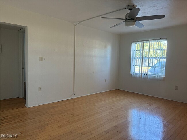 Photo - 2828 Jackson St Unit C4