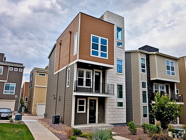 Building Photo - Beautiful 2 Bed + Office + 2.5 Bath home i...