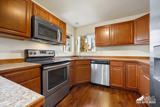 928 E 10th Ave Unit 4
