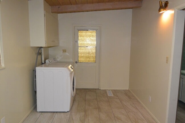 Photo - 108 N Crenshaw St