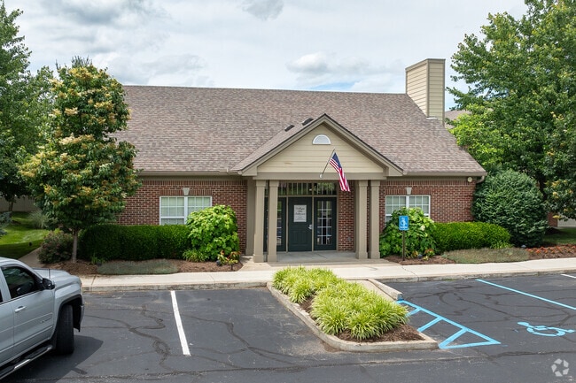 Photo - Wellington Chase Condominiums