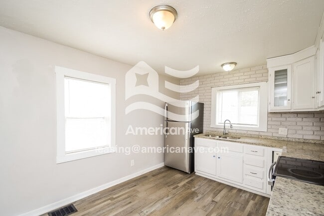 Photo - 2612 Eastern Ave