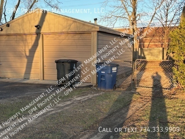 Photo - 6104 Yale St